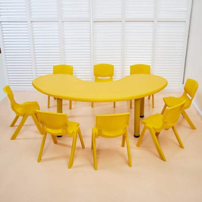 KIDS TABLE / ONLY TABLE